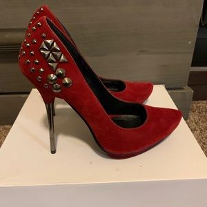 Red suede, with beautiful stud detail pump